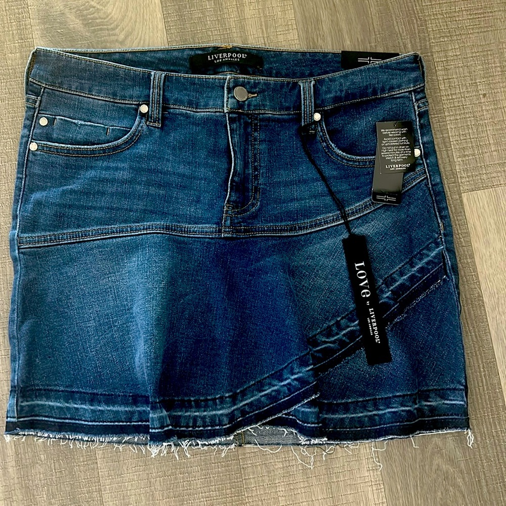 Liverpool Jean skirt size 10/30